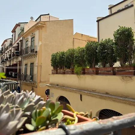 Vetriera Apartment *